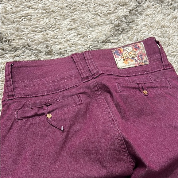 Butt Lifting Burgundy Women’s Colombian Jeans - Picture 4 of 6